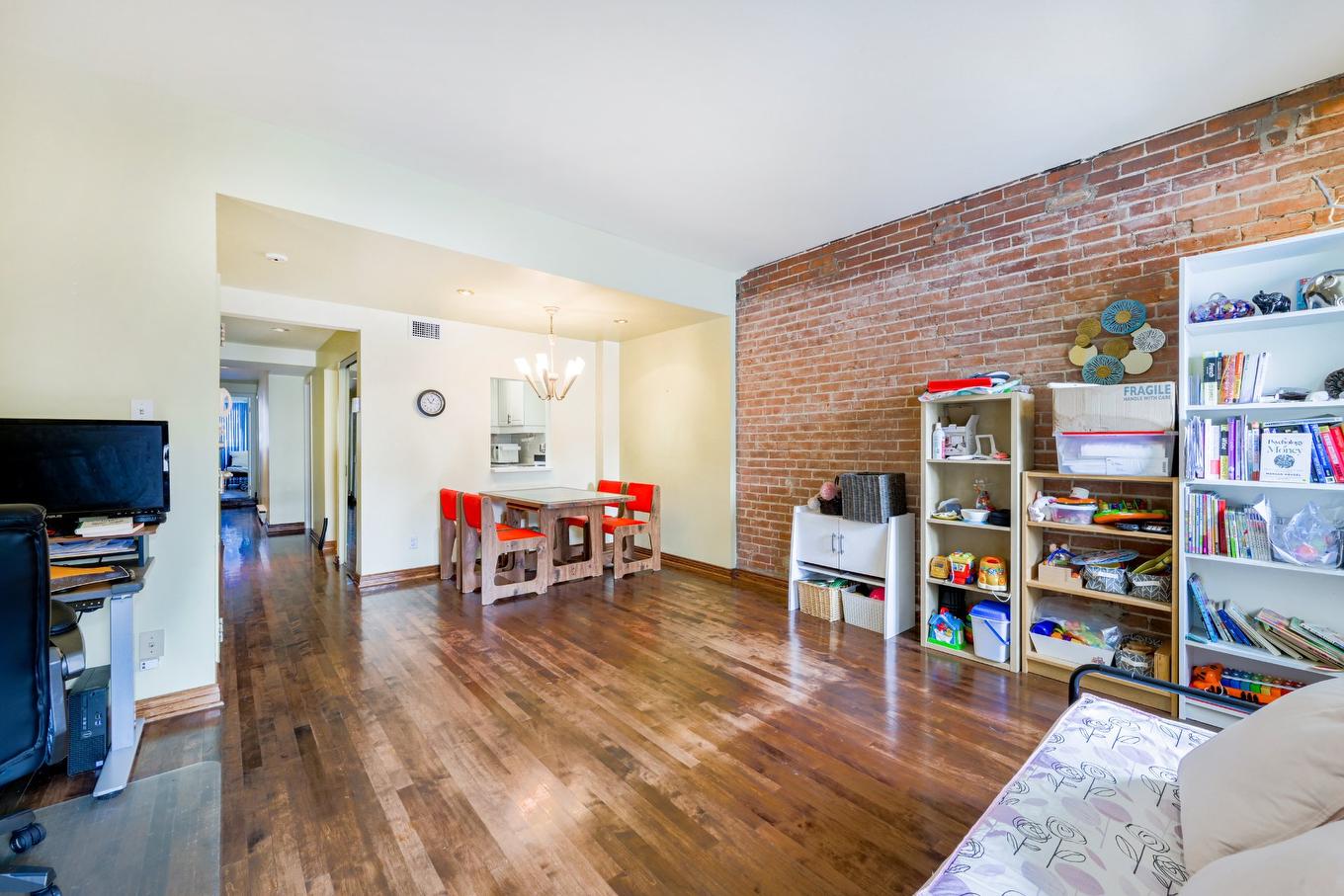 Living room - 302-3441 Rue Aylmer, Montréal (Le Plateau-Mont-Royal), QC - Indoor