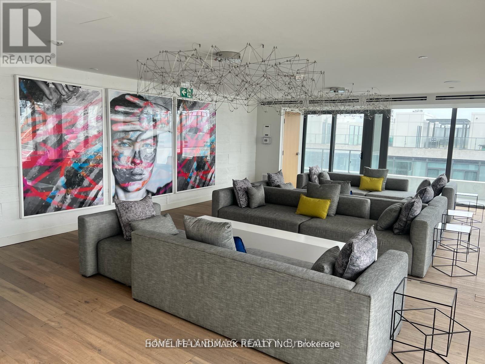 1510 - 5 Soudan Avenue, Toronto, ON - Indoor Photo Showing Living Room
