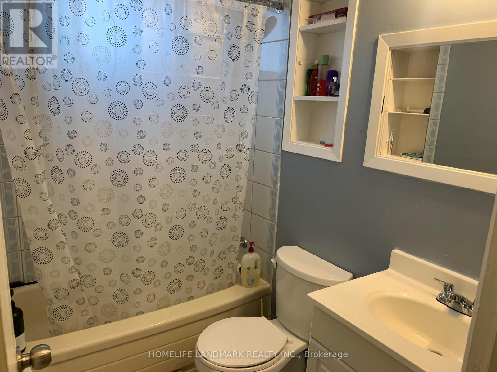 145 Tulloch Drive, Ajax, ON - Indoor Photo Showing Bathroom