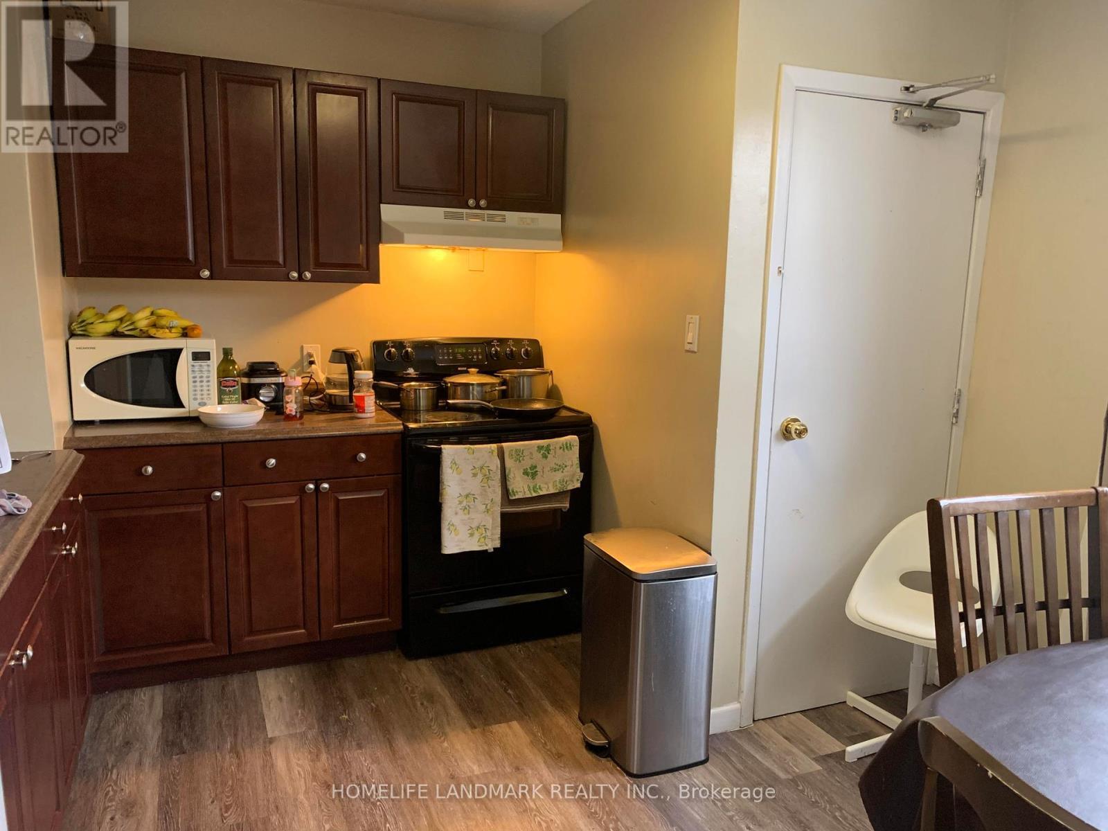 145 Tulloch Drive, Ajax, ON - Indoor Photo Showing Kitchen