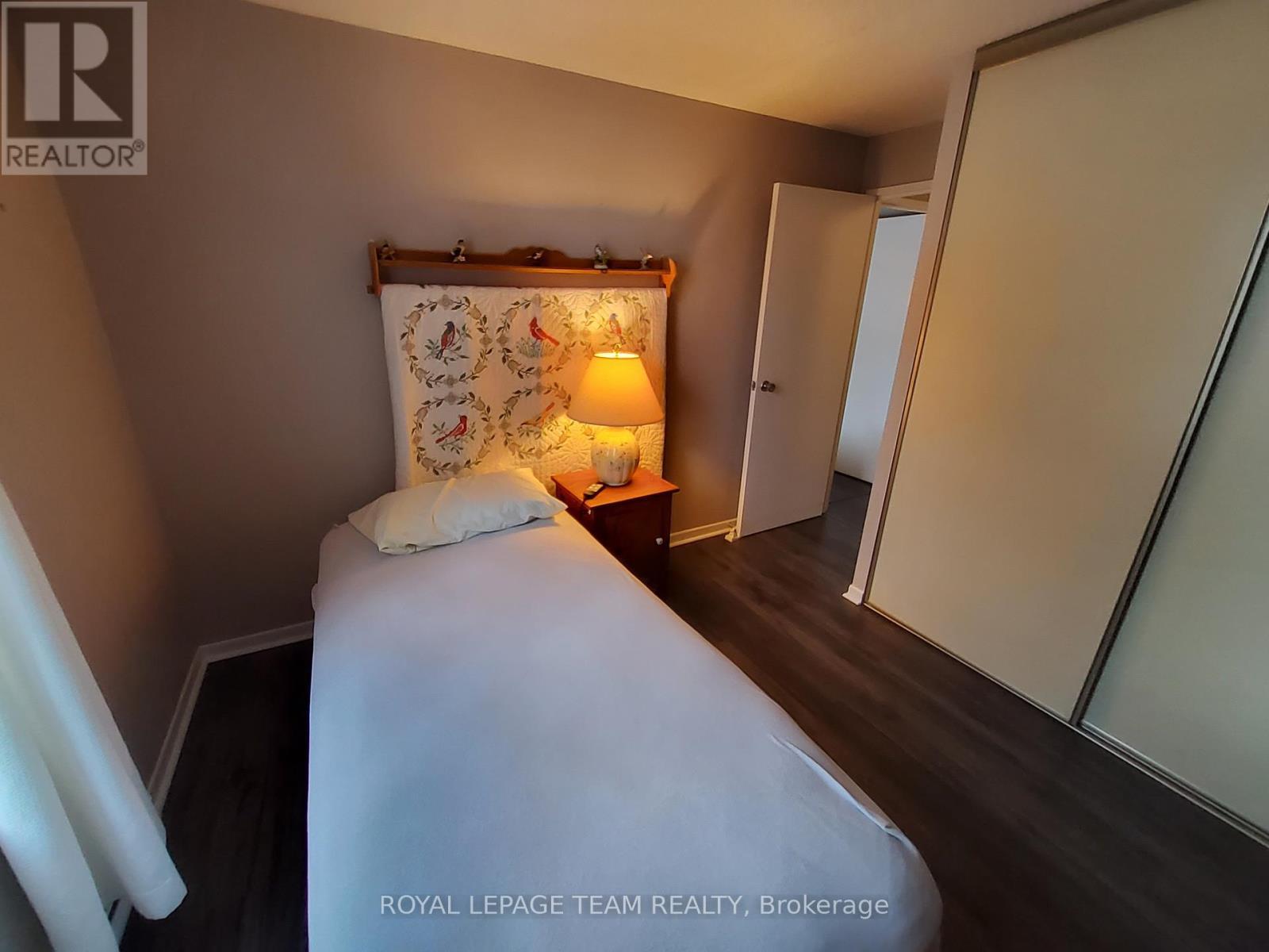 304 - 50 Burnside Avenue, Ottawa, ON - Indoor