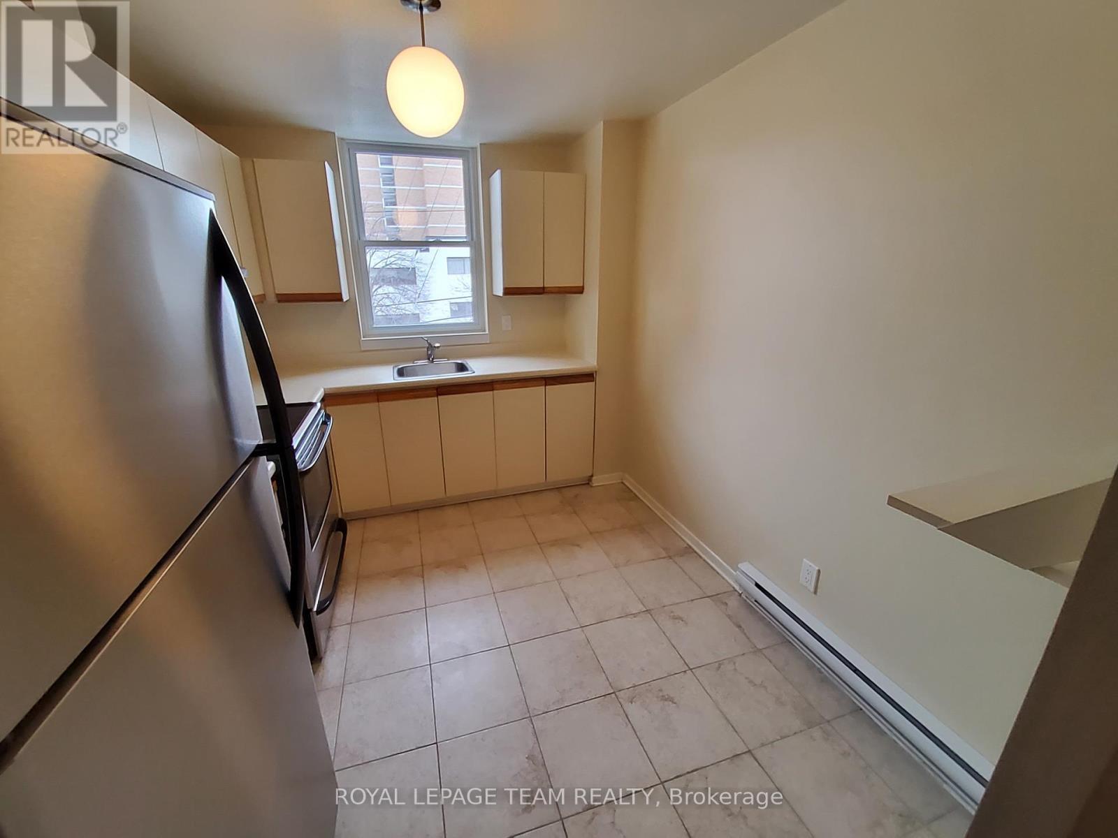 304 - 50 Burnside Avenue, Ottawa, ON - Indoor Photo Showing Other Room