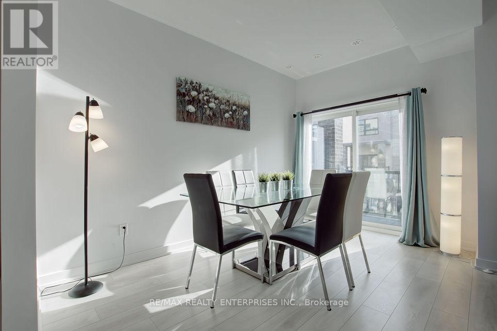 23 - 1121 Cooke Boulevard, Burlington, ON - Indoor Photo Showing Dining Room