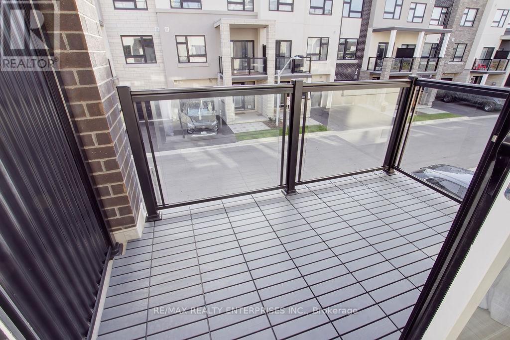 23 - 1121 Cooke Boulevard, Burlington, ON - Outdoor