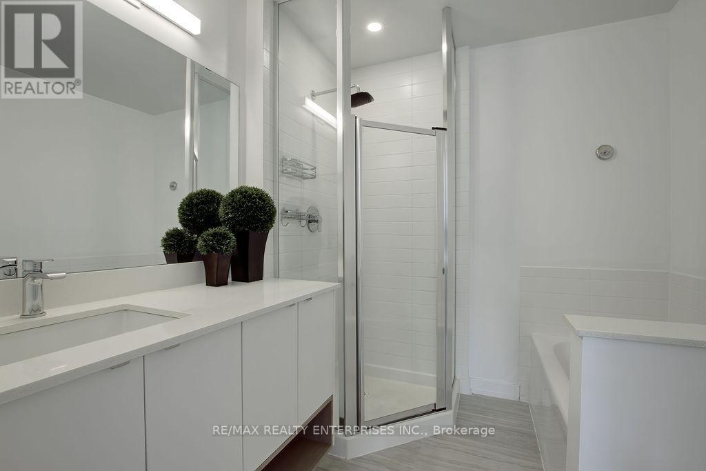 23 - 1121 Cooke Boulevard, Burlington, ON - Indoor Photo Showing Bathroom