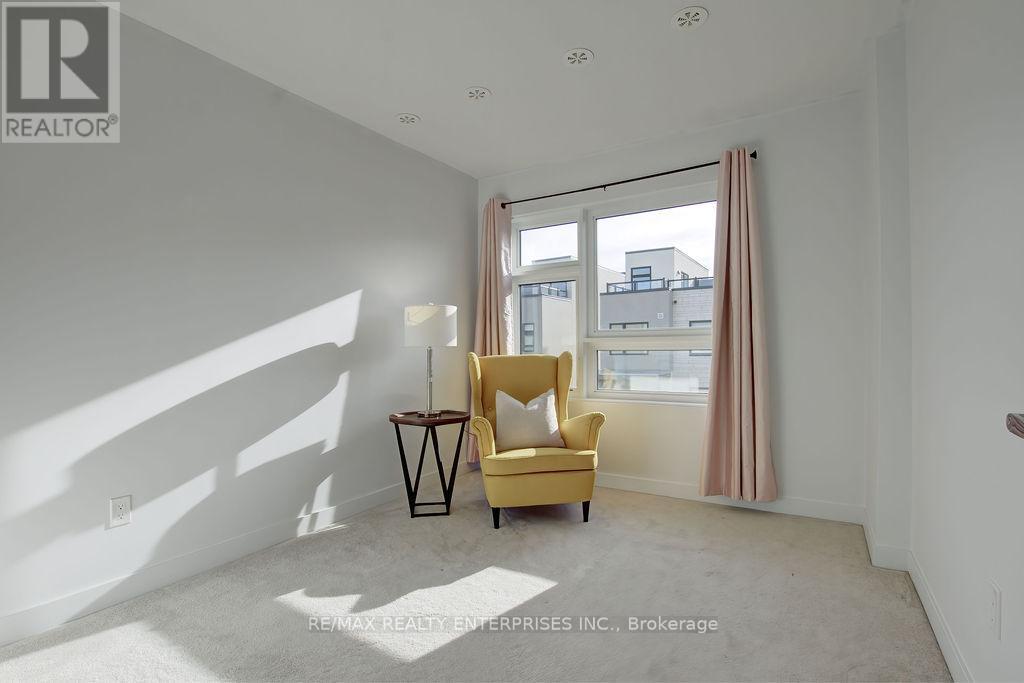 23 - 1121 Cooke Boulevard, Burlington, ON - Indoor Photo Showing Other Room