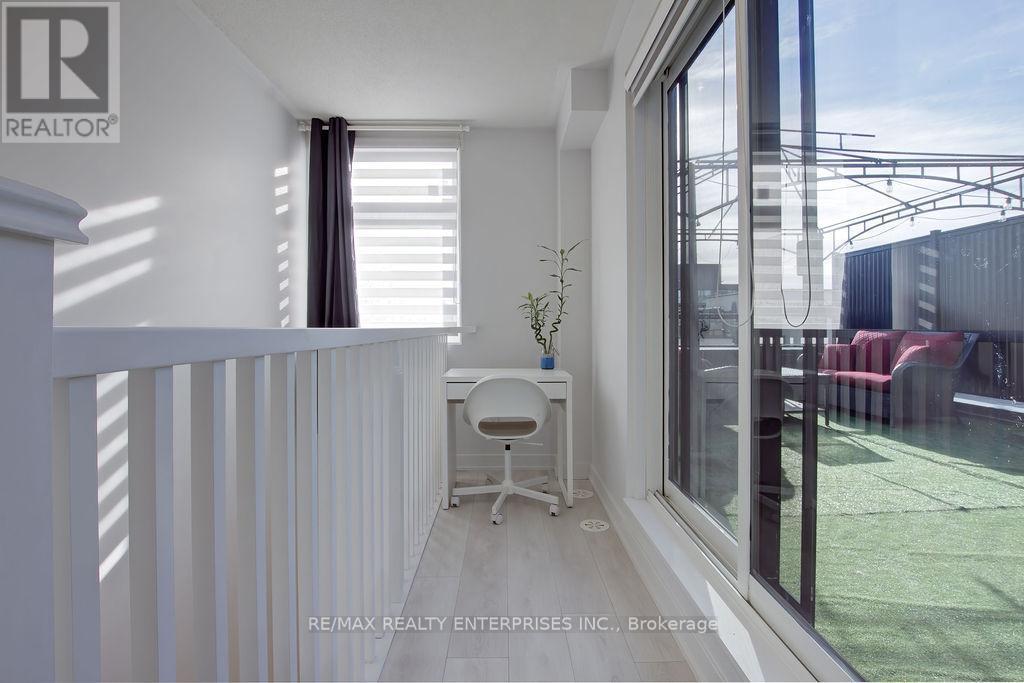 23 - 1121 Cooke Boulevard, Burlington, ON - Photo Showing Other Room