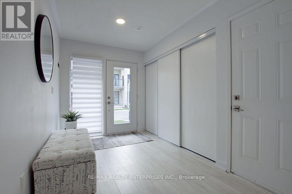 23 - 1121 Cooke Boulevard, Burlington, ON - Indoor Photo Showing Other Room