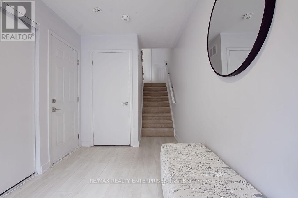 23 - 1121 Cooke Boulevard, Burlington, ON - Indoor Photo Showing Other Room