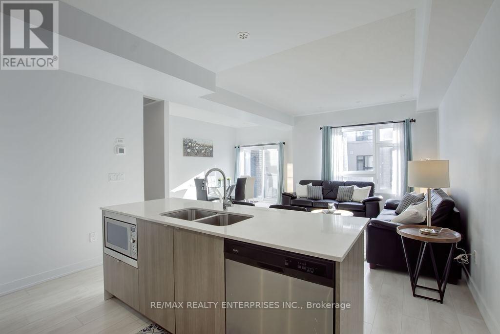 23 - 1121 Cooke Boulevard, Burlington, ON - Indoor Photo Showing Kitchen With Double Sink