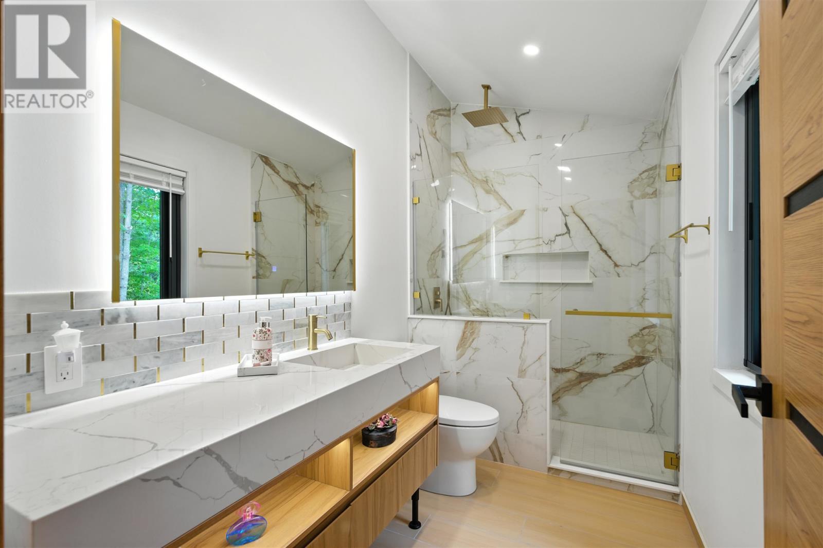 4223 Queen St, Sault Ste. Marie, ON - Indoor Photo Showing Bathroom