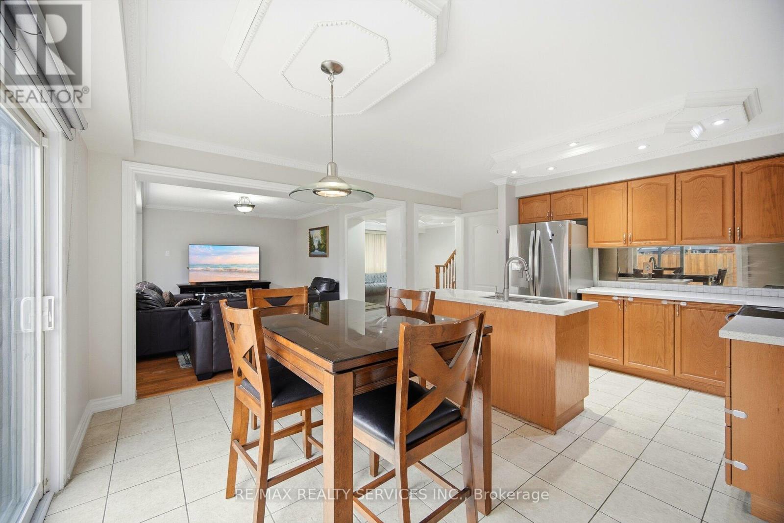 244 Brisdale Drive, Brampton, ON - Indoor