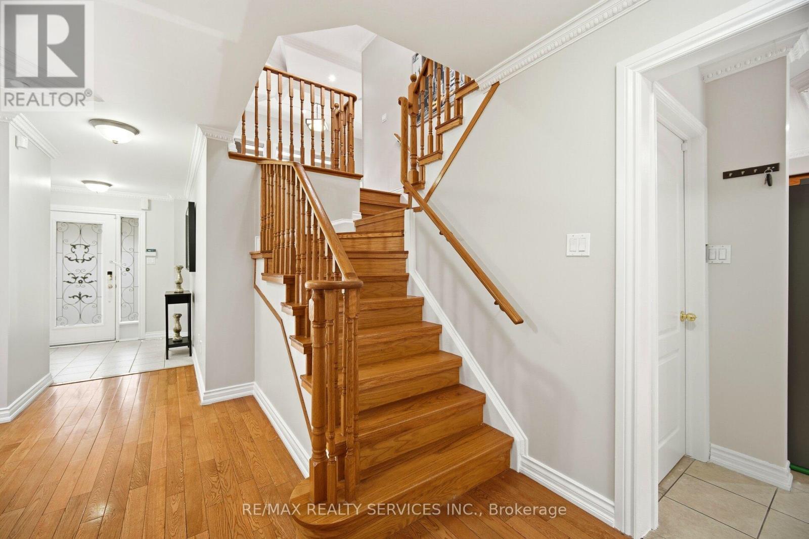 244 Brisdale Drive, Brampton, ON - Indoor Photo Showing Other Room