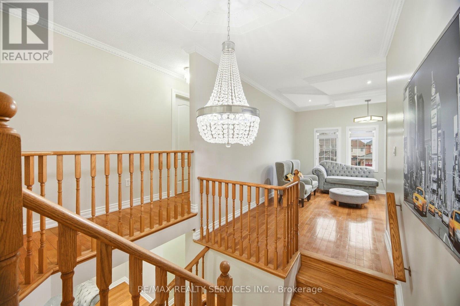 244 Brisdale Drive, Brampton, ON - Indoor Photo Showing Other Room