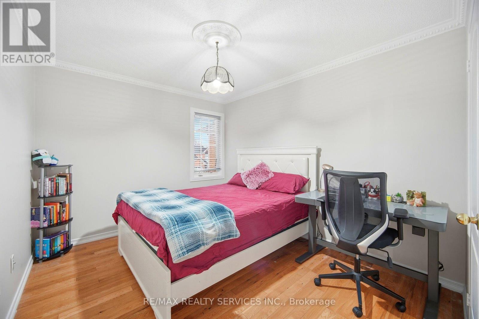 244 Brisdale Drive, Brampton, ON - Indoor Photo Showing Bedroom