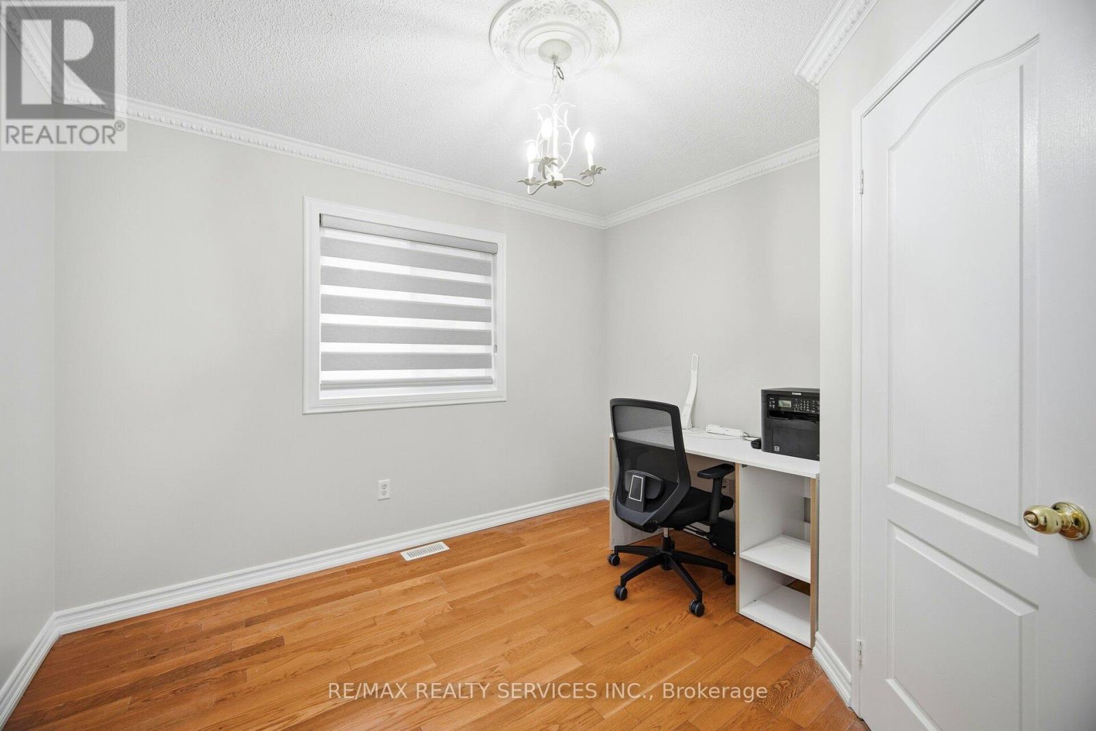 244 Brisdale Drive, Brampton, ON - Indoor