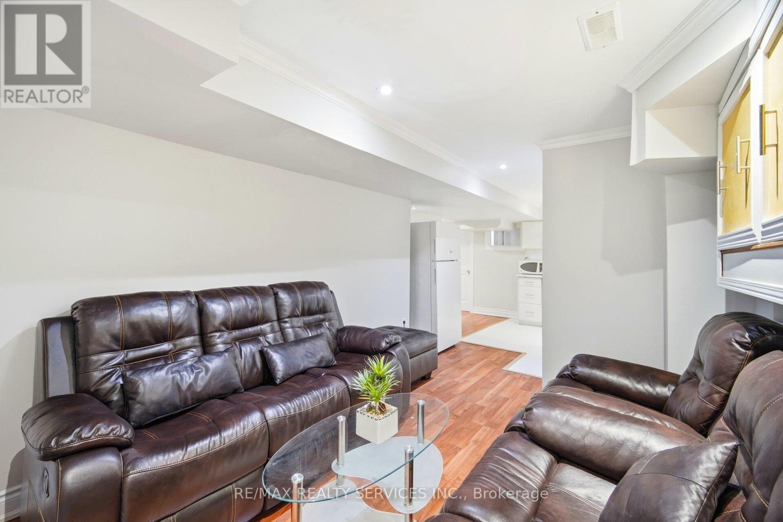 244 Brisdale Drive, Brampton, ON - Indoor Photo Showing Living Room