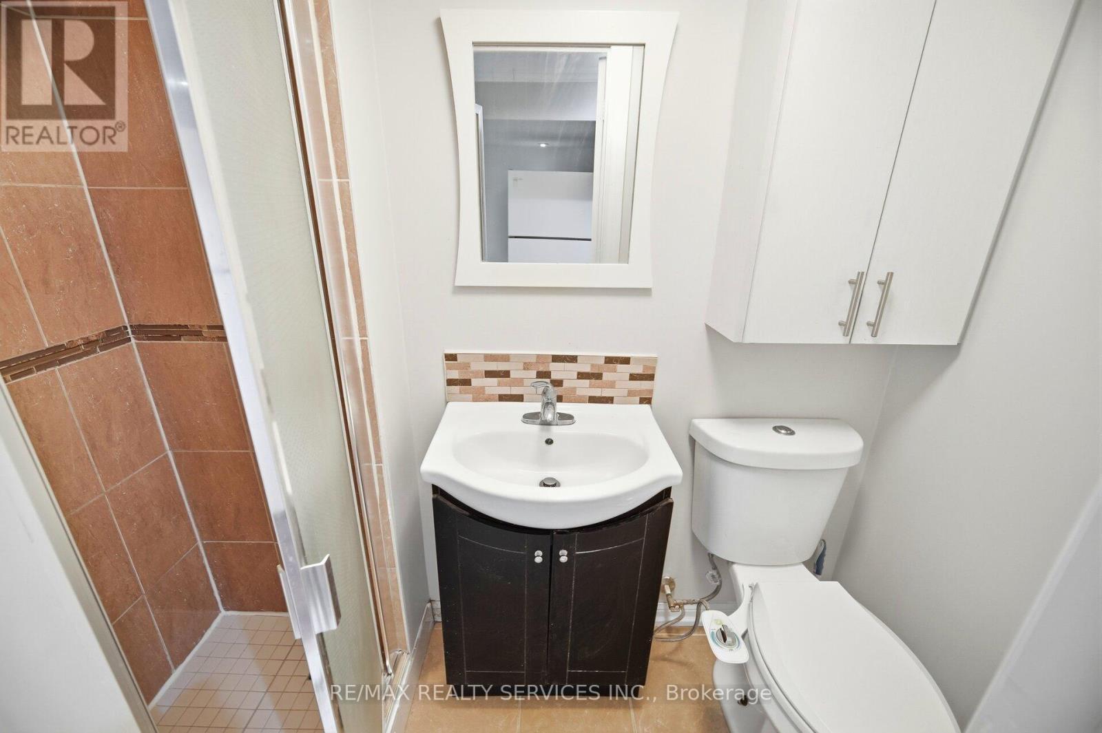 244 Brisdale Drive, Brampton, ON - Indoor Photo Showing Bathroom