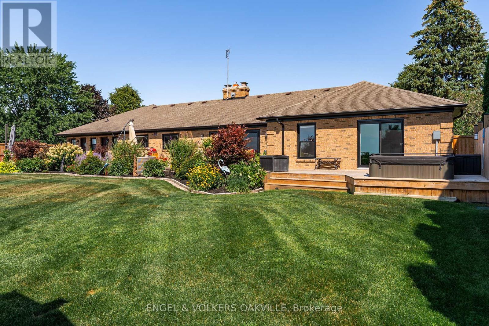 15578 Niagara River Parkway, Niagara-On-The-Lake (River), ON - Outdoor With Deck Patio Veranda