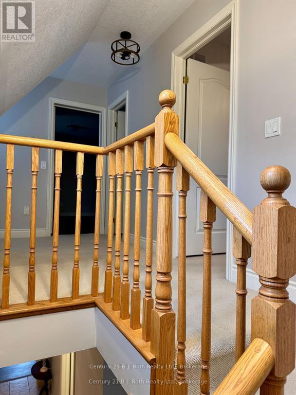 16 - 5 Invermara Court, Orillia, ON - Indoor Photo Showing Other Room