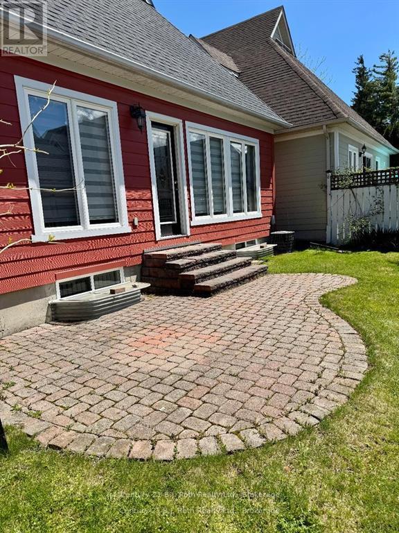 16 - 5 Invermara Court, Orillia, ON - Outdoor