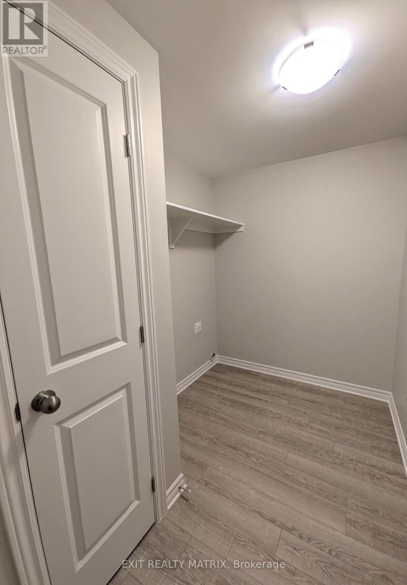 Private laundry room with linen closet - 903 Cologne Street, Russell, ON - Indoor