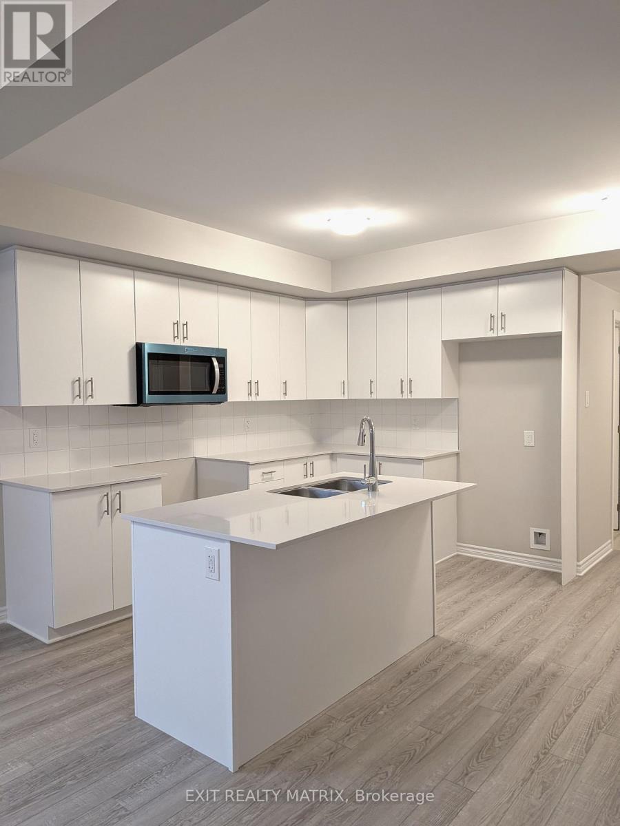 903 Cologne Street, Russell, ON - Indoor Photo Showing Kitchen With Double Sink