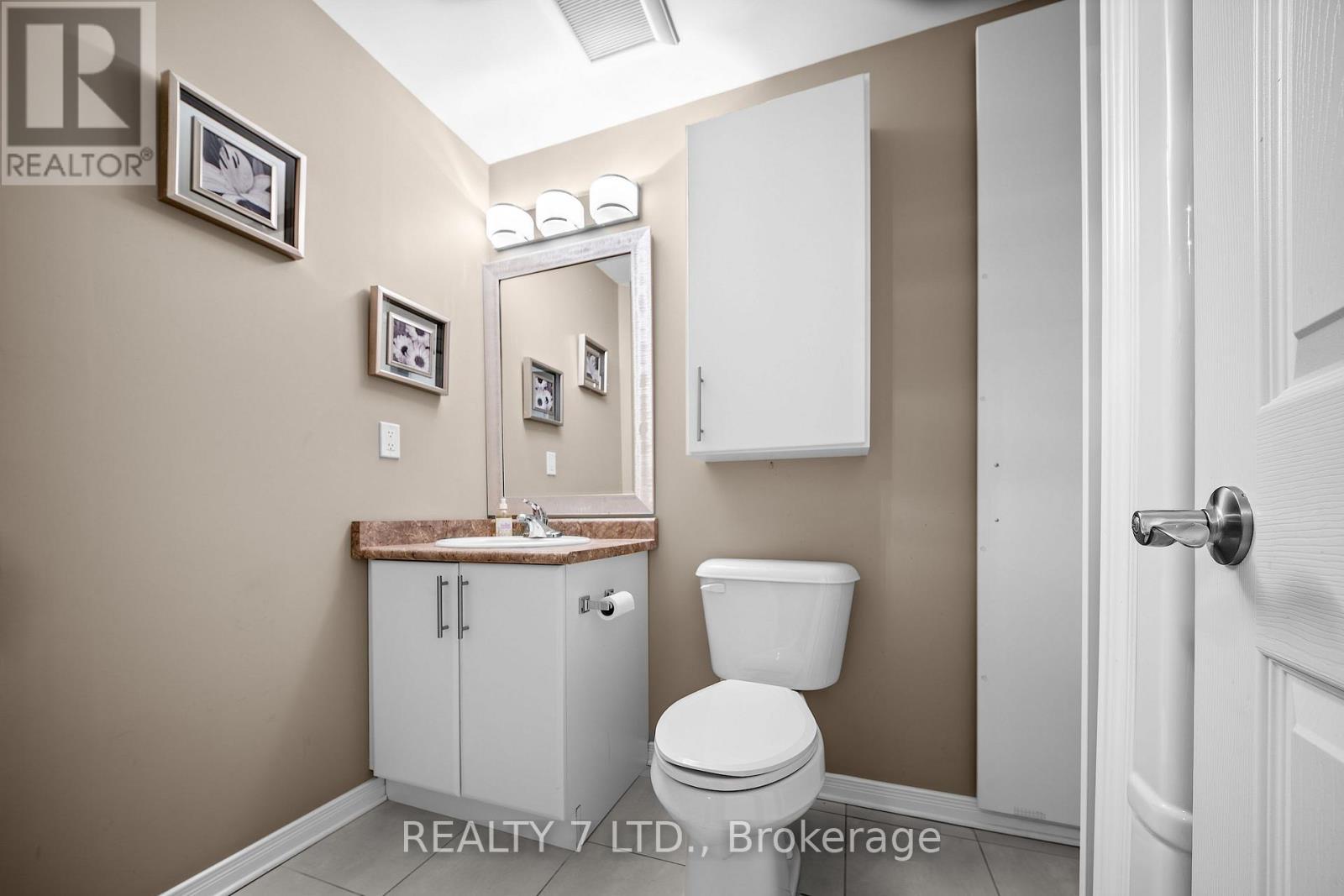 209 - 16 Sullivan Avenue, Thorold (Thorold Downtown), ON - Indoor Photo Showing Bathroom