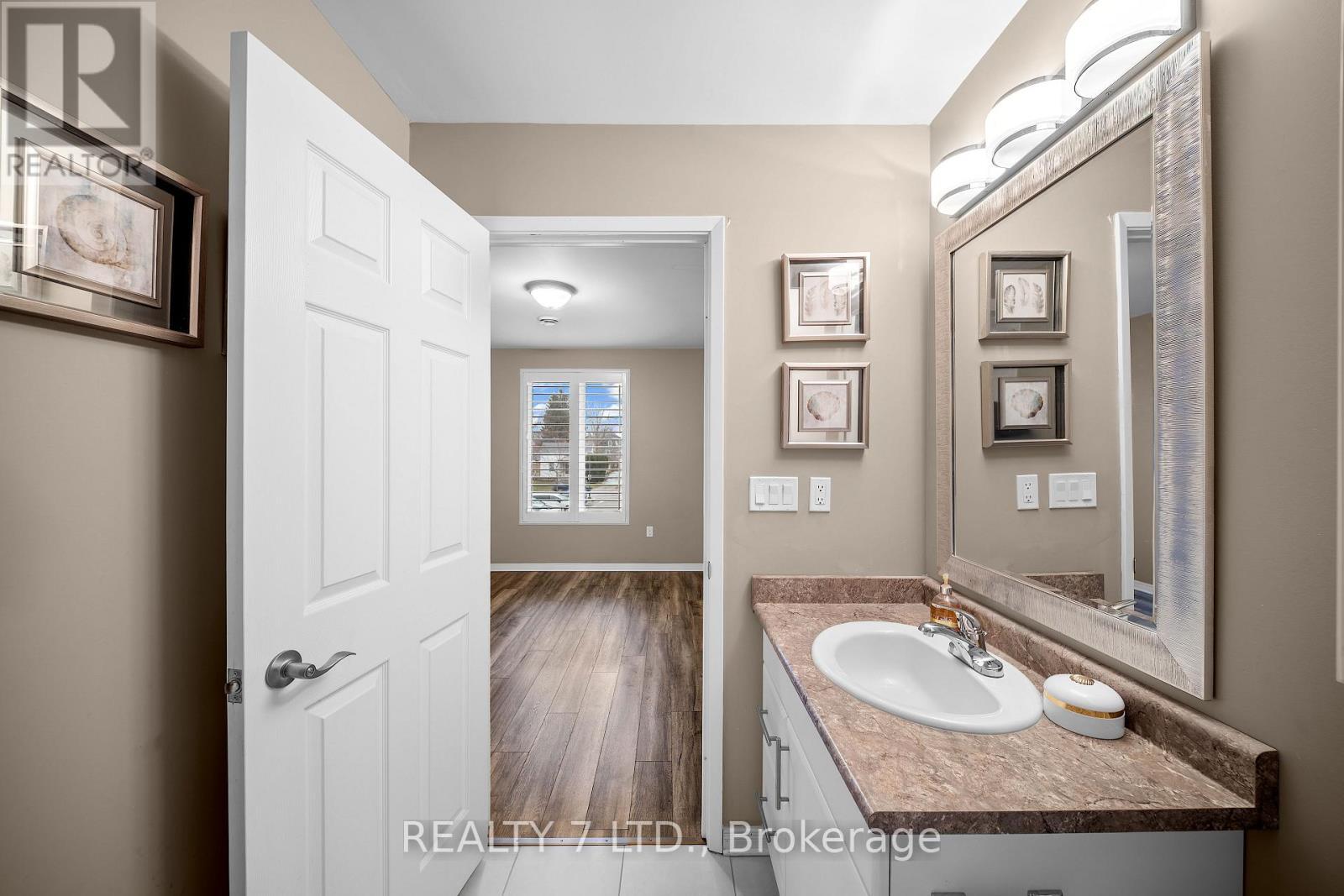 209 - 16 Sullivan Avenue, Thorold (Thorold Downtown), ON - Indoor Photo Showing Bathroom