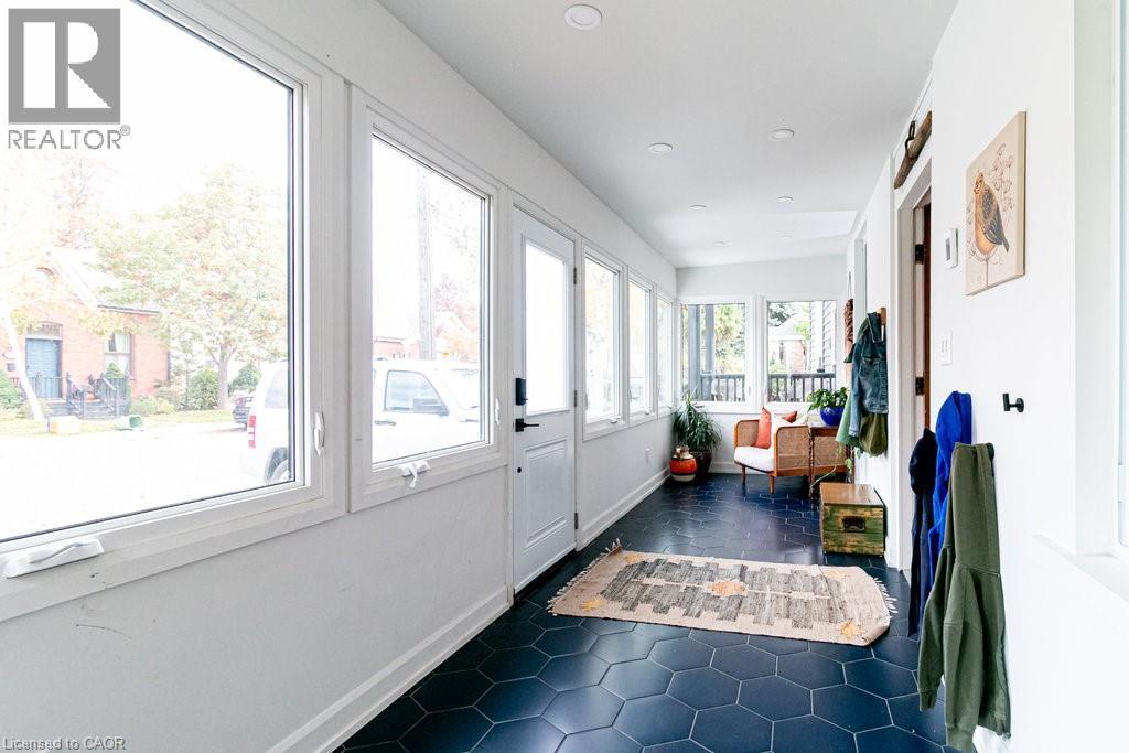 47 Tom Street, Hamilton, ON - Indoor Photo Showing Other Room