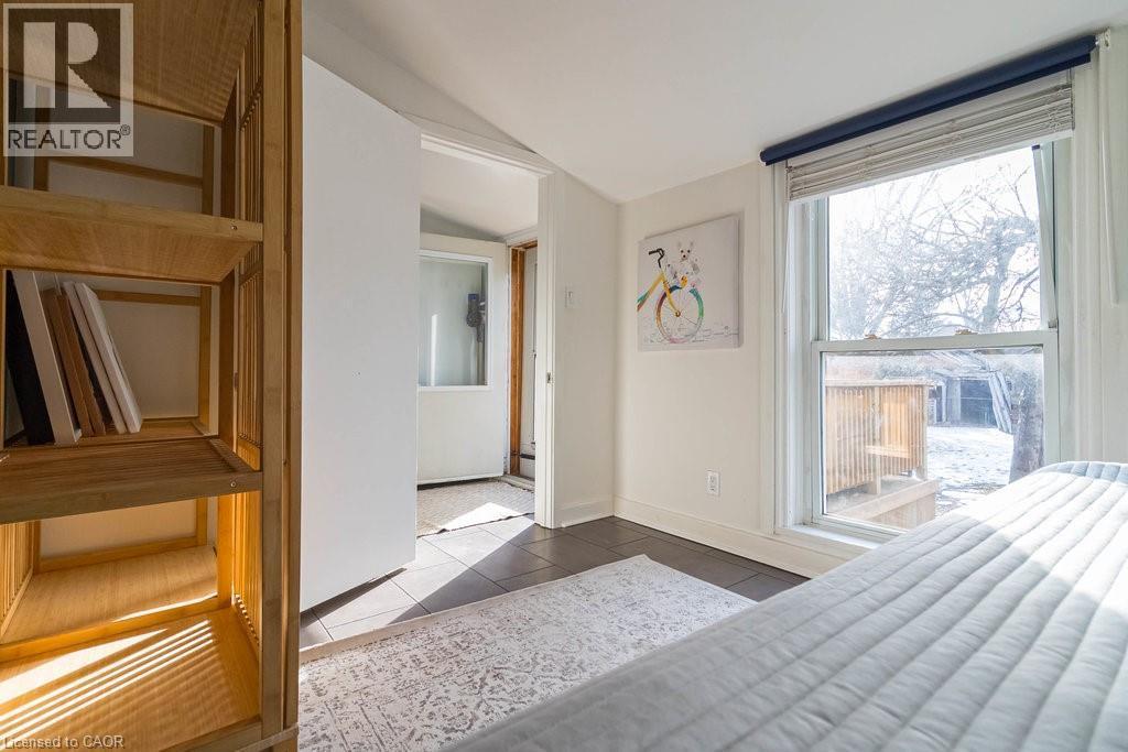 47 Tom Street, Hamilton, ON - Indoor Photo Showing Other Room