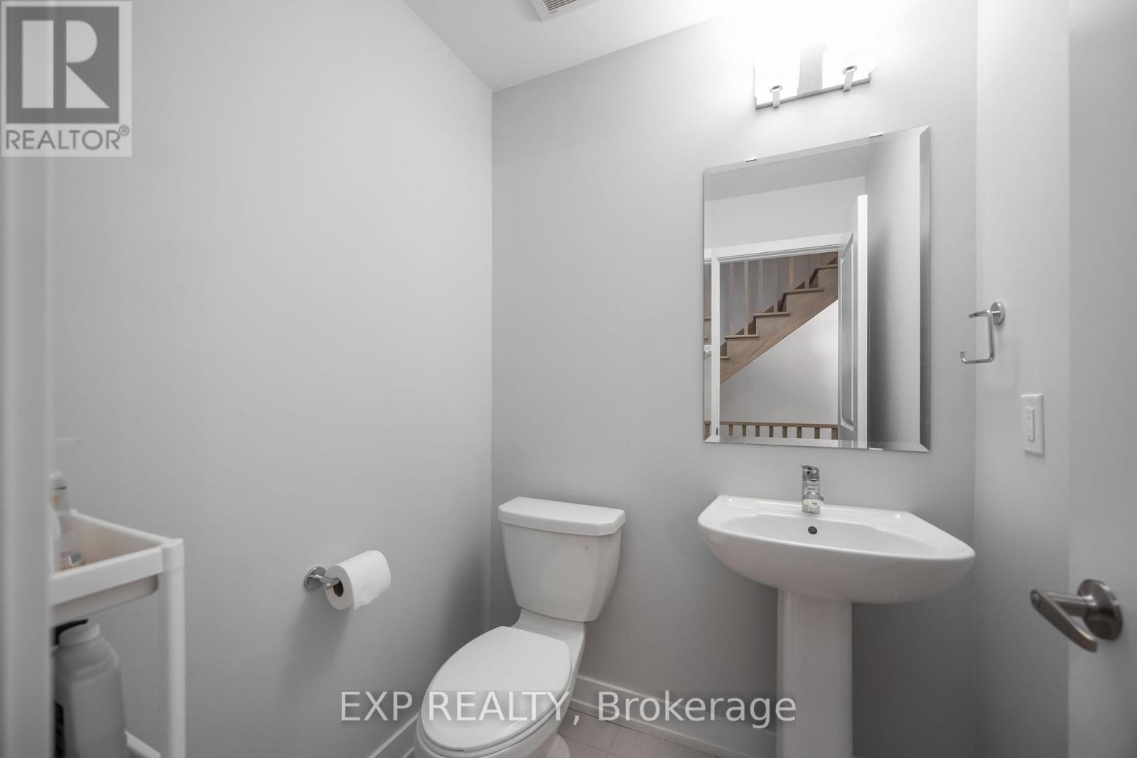 22 Guardhouse Crescent, Markham, ON - Indoor Photo Showing Bathroom