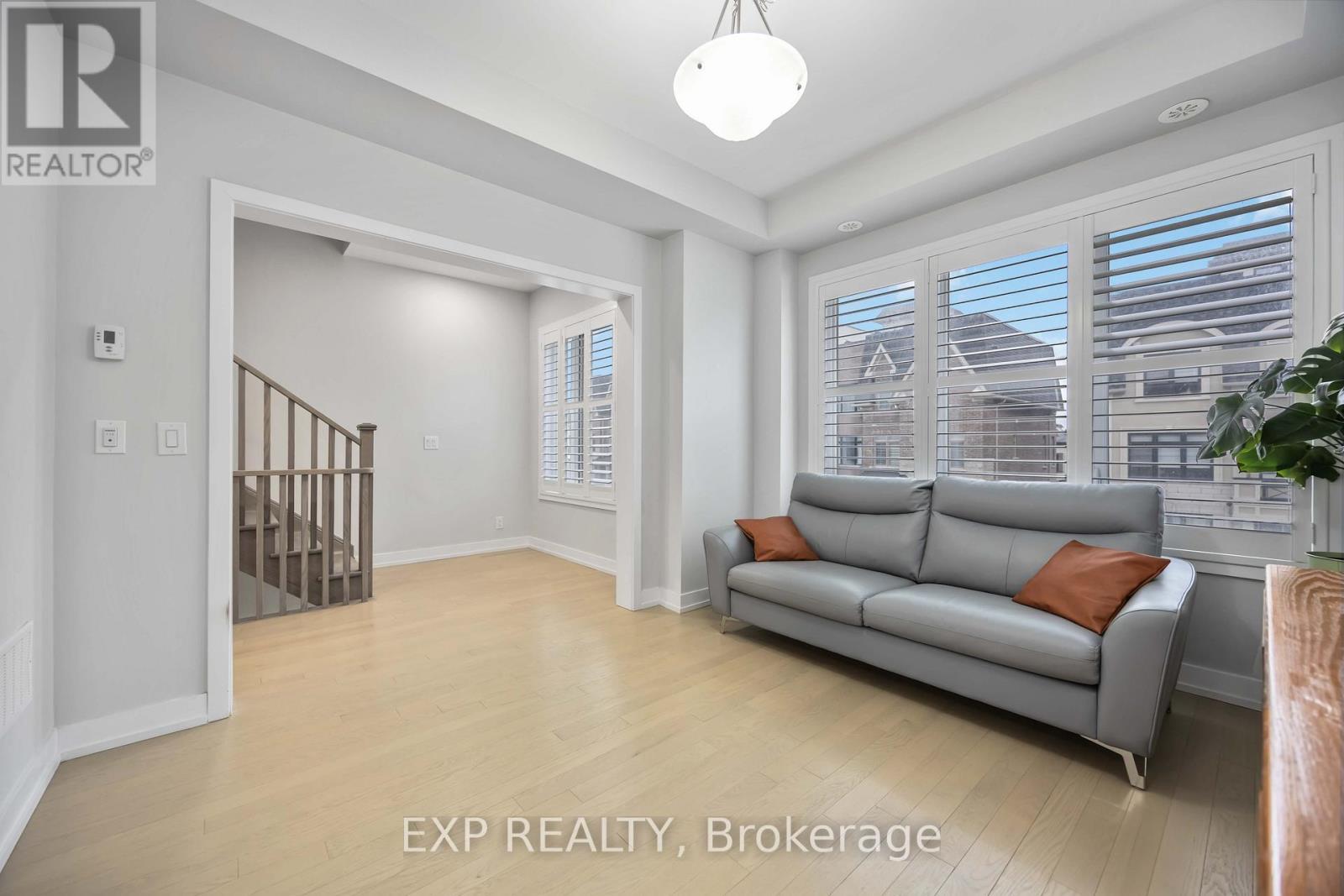 22 Guardhouse Crescent, Markham, ON - Indoor