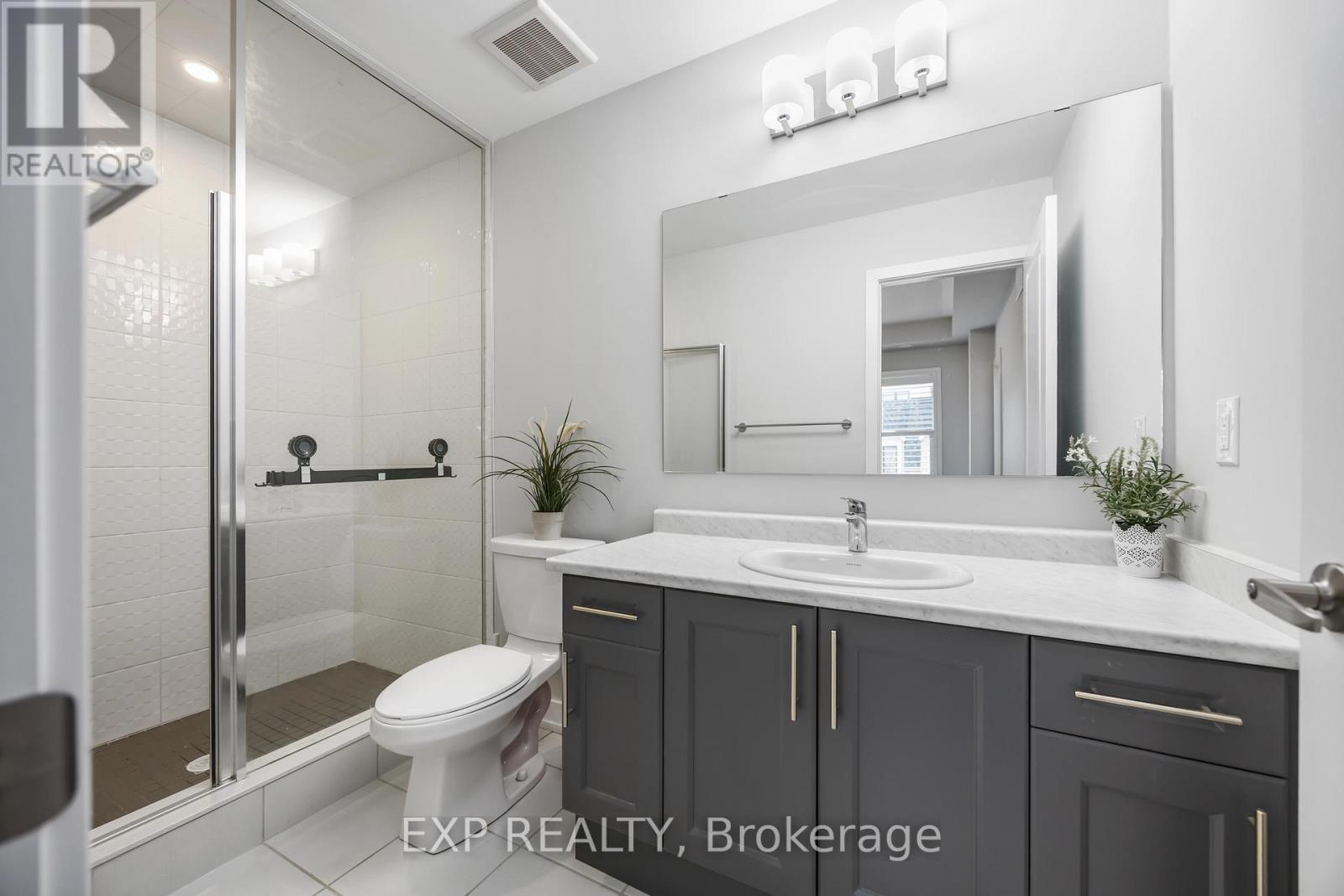 22 Guardhouse Crescent, Markham, ON - Indoor Photo Showing Bathroom