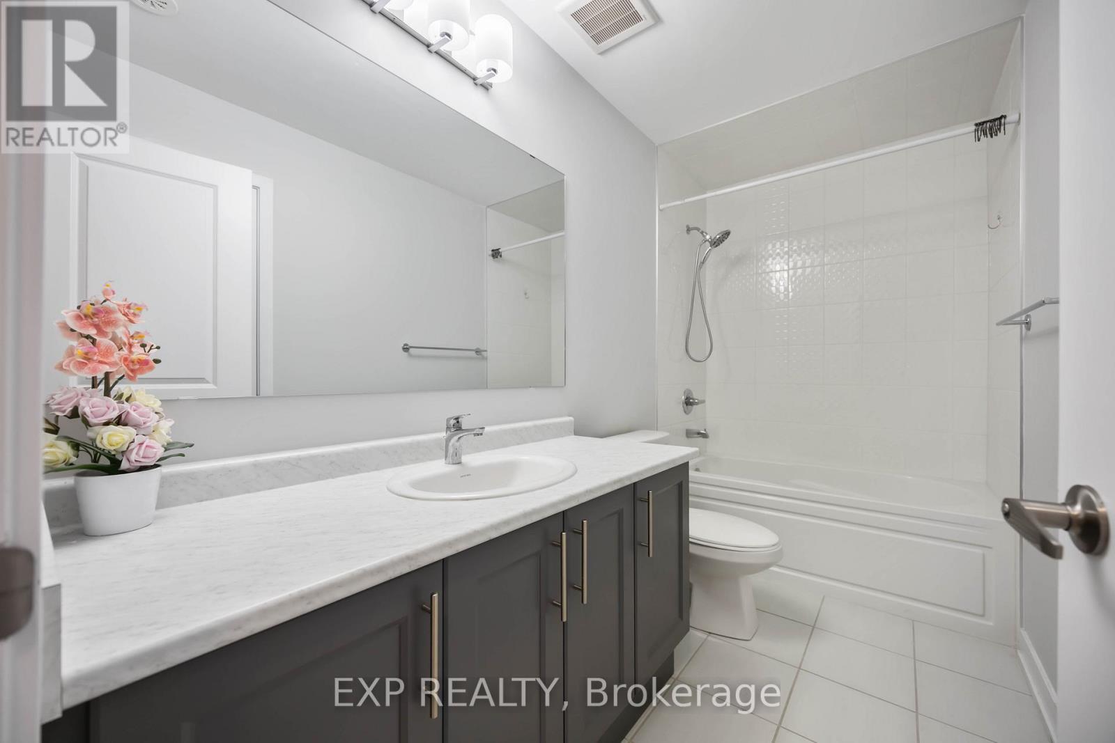 22 Guardhouse Crescent, Markham, ON - Indoor Photo Showing Bathroom