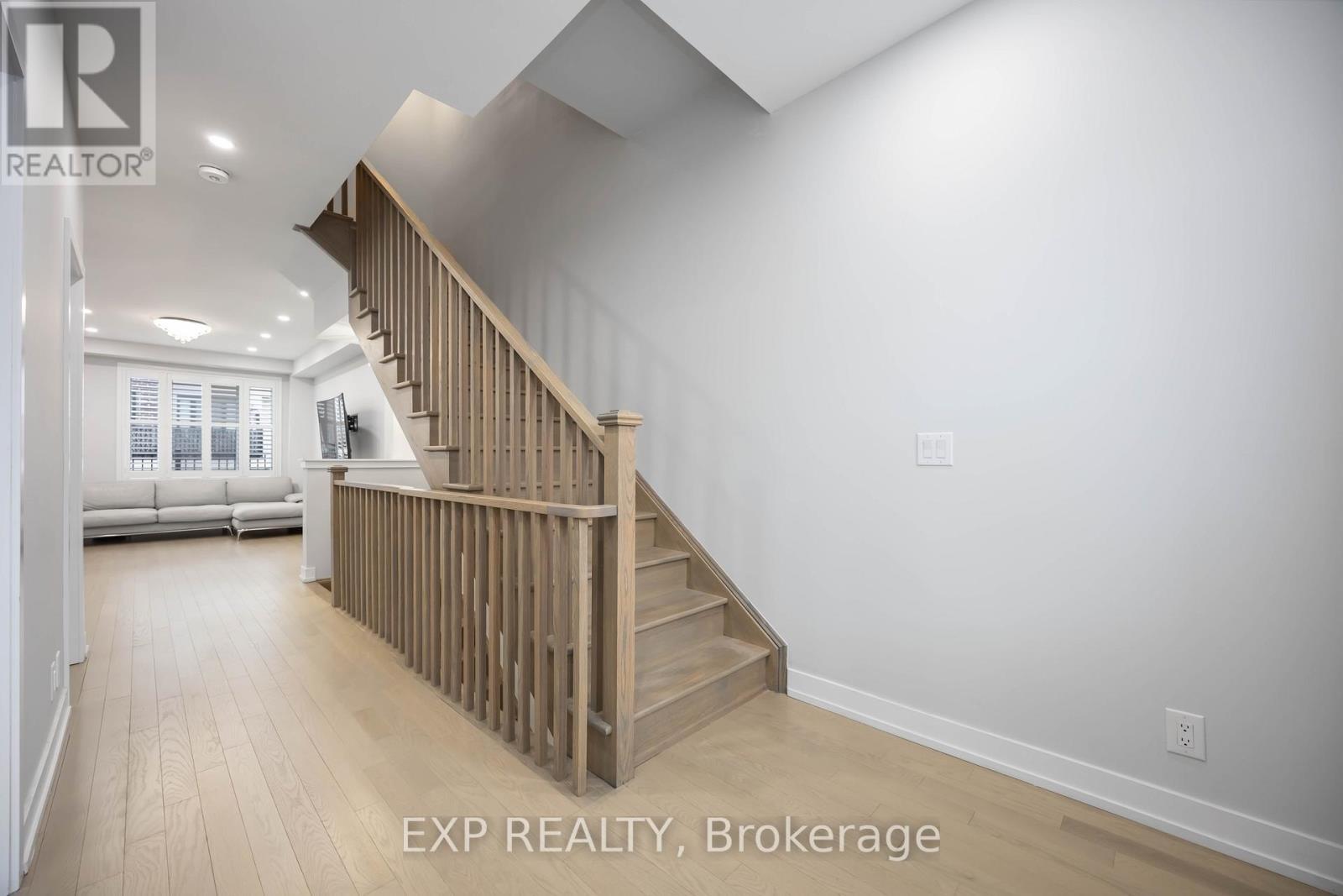 22 Guardhouse Crescent, Markham, ON - Indoor Photo Showing Other Room