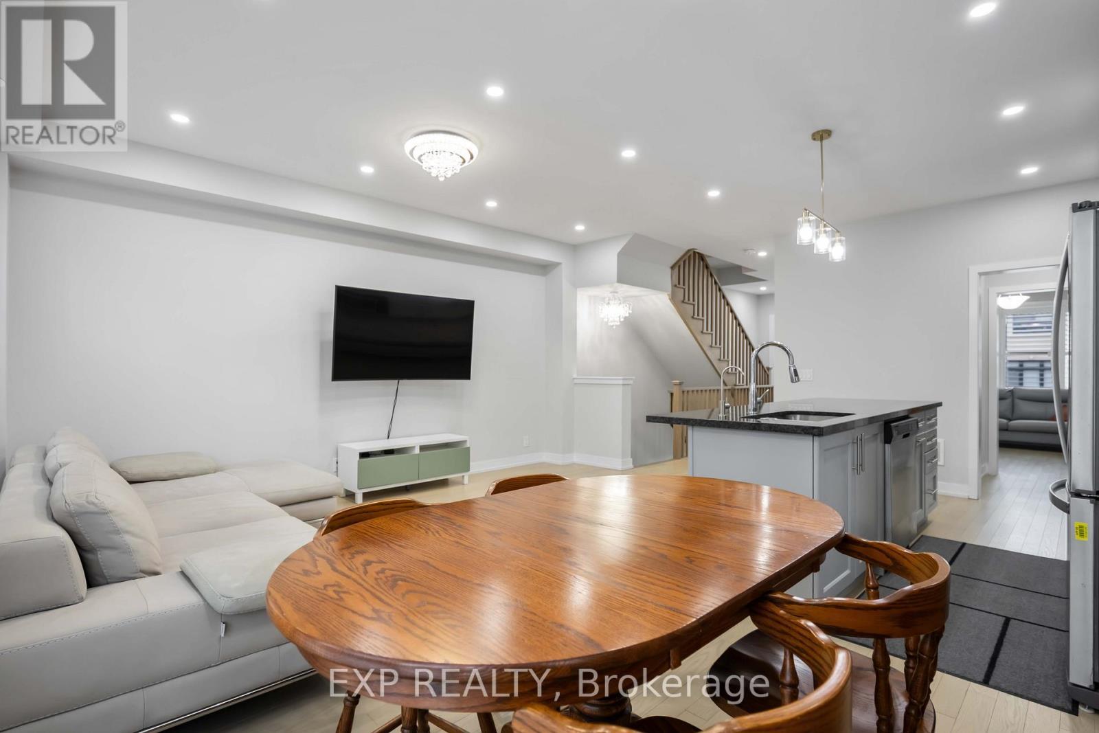 22 Guardhouse Crescent, Markham, ON - Indoor