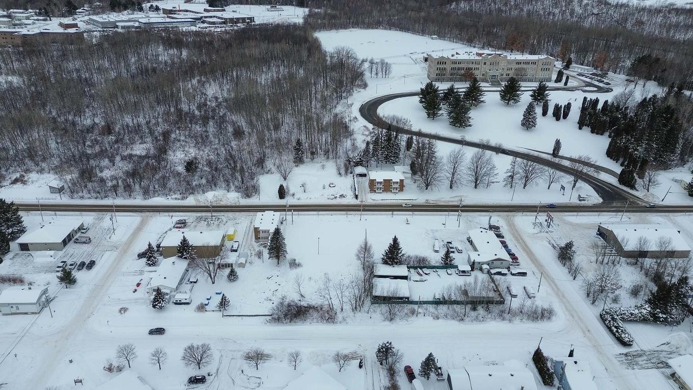 Photo aérienne - Av. De Nicolet, Shawinigan, QC