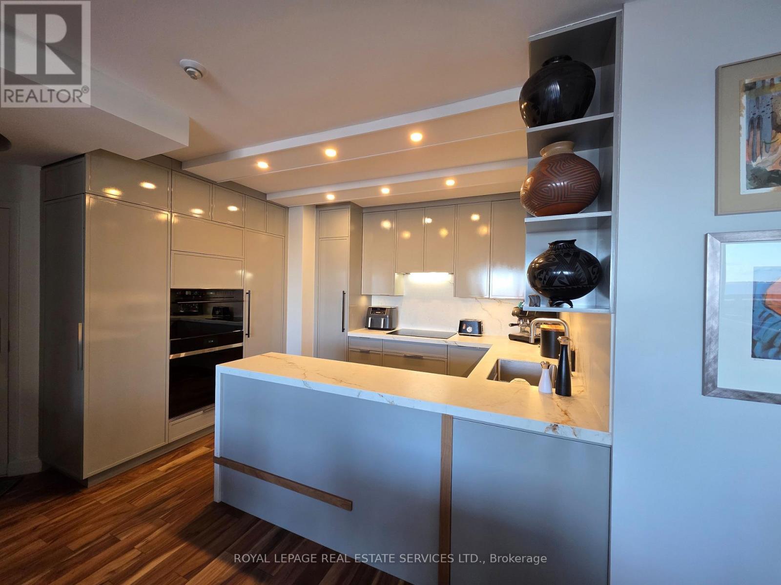 1406 - 2267 Lake Shore Boulevard W, Toronto, ON - Indoor Photo Showing Other Room