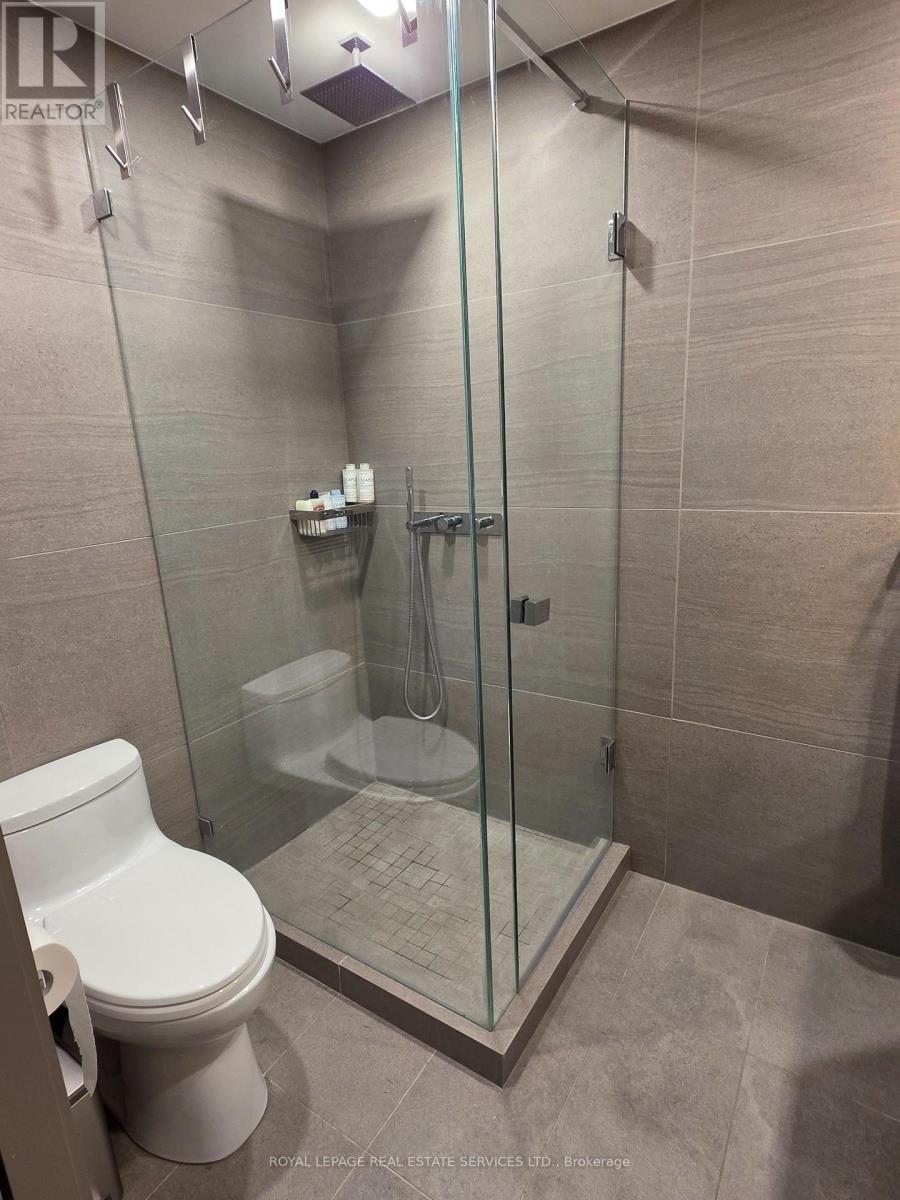 1406 - 2267 Lake Shore Boulevard W, Toronto, ON - Indoor Photo Showing Bathroom