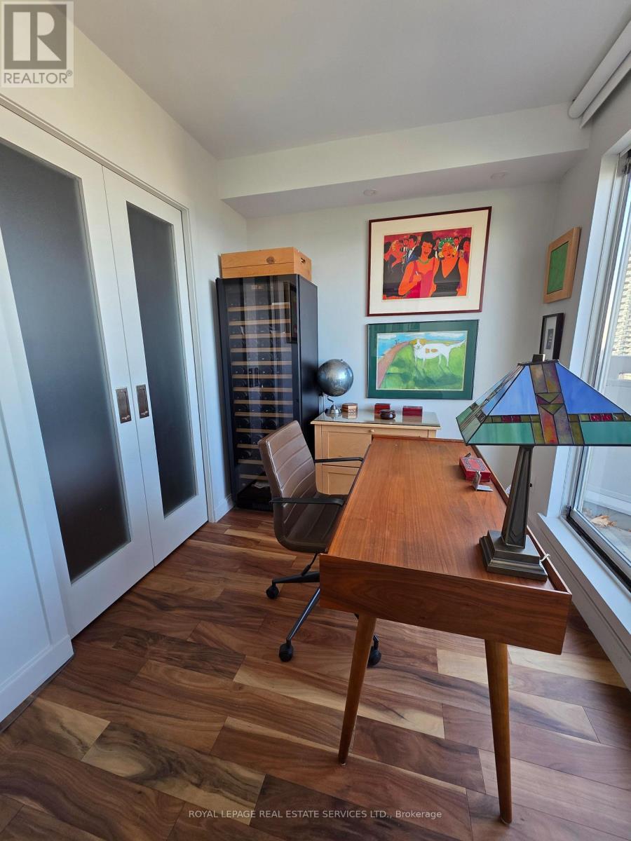 1406 - 2267 Lake Shore Boulevard W, Toronto, ON - Indoor Photo Showing Office