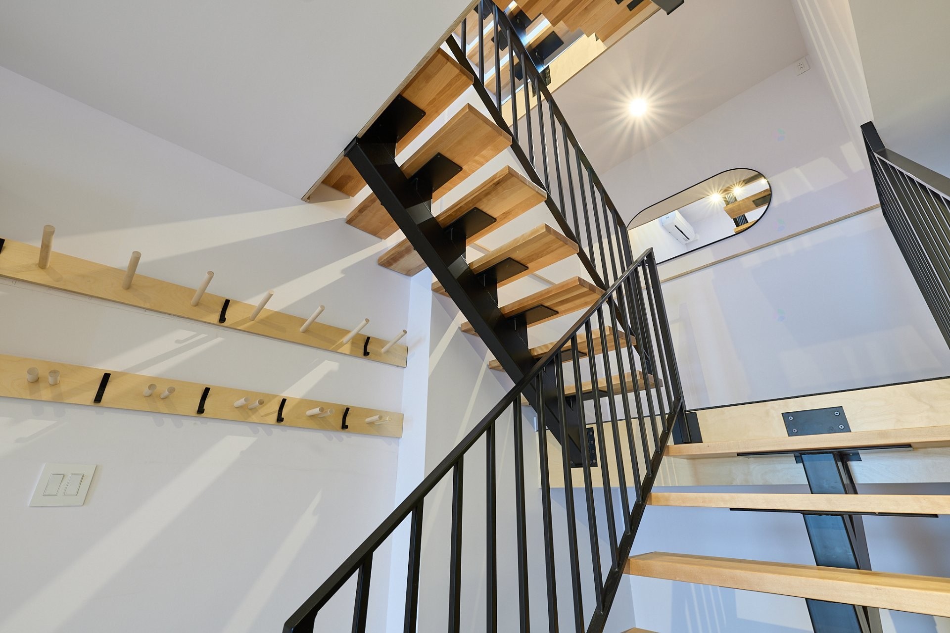 Escalier - 538 Rue Désormeaux, Saint-Donat, QC - Indoor Photo Showing Other Room