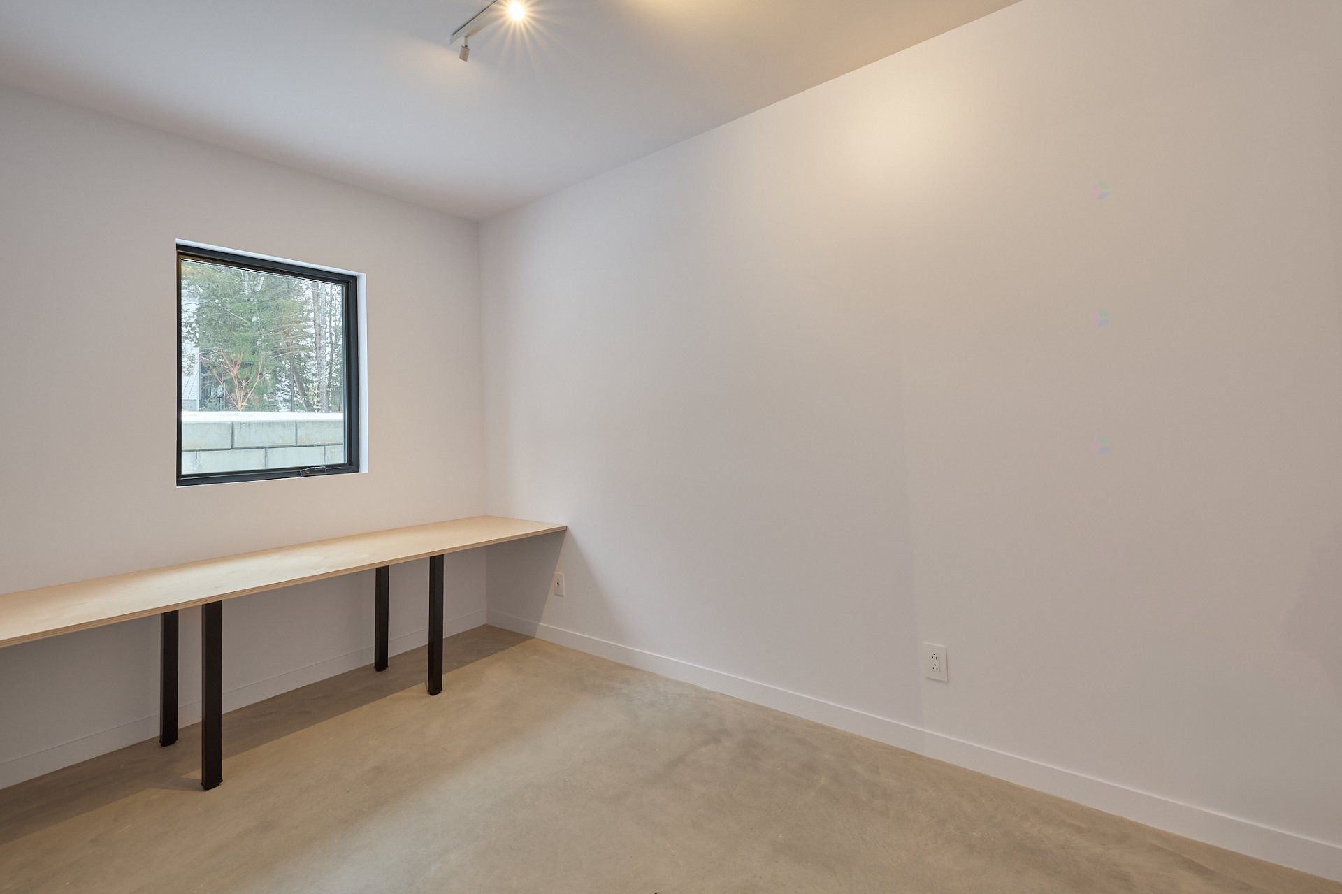 Chambre à coucher - 538 Rue Désormeaux, Saint-Donat, QC - Indoor Photo Showing Other Room