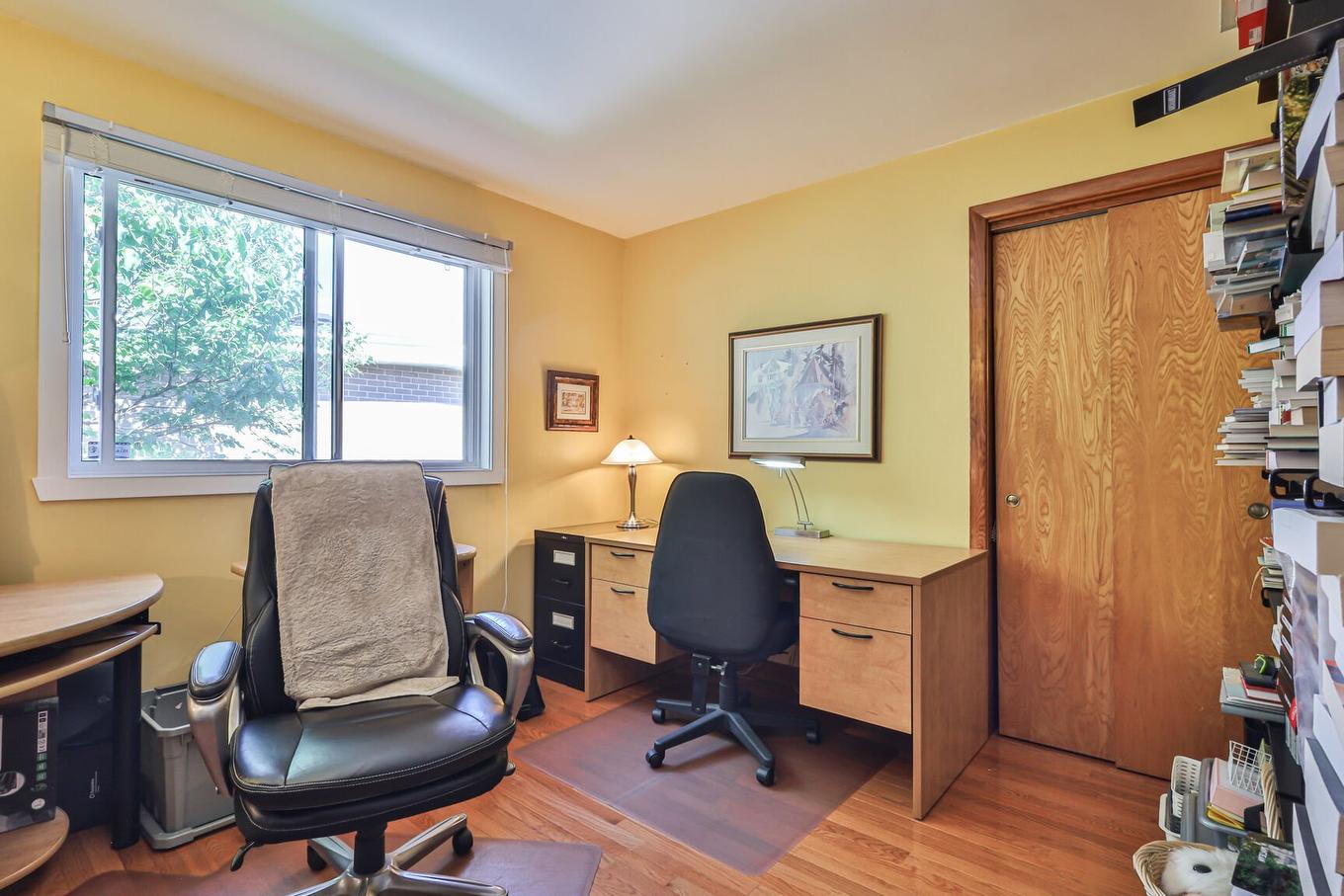 Chambre à coucher - 216 8E Avenue, Laval (Laval-Des-Rapides), QC - Indoor Photo Showing Office