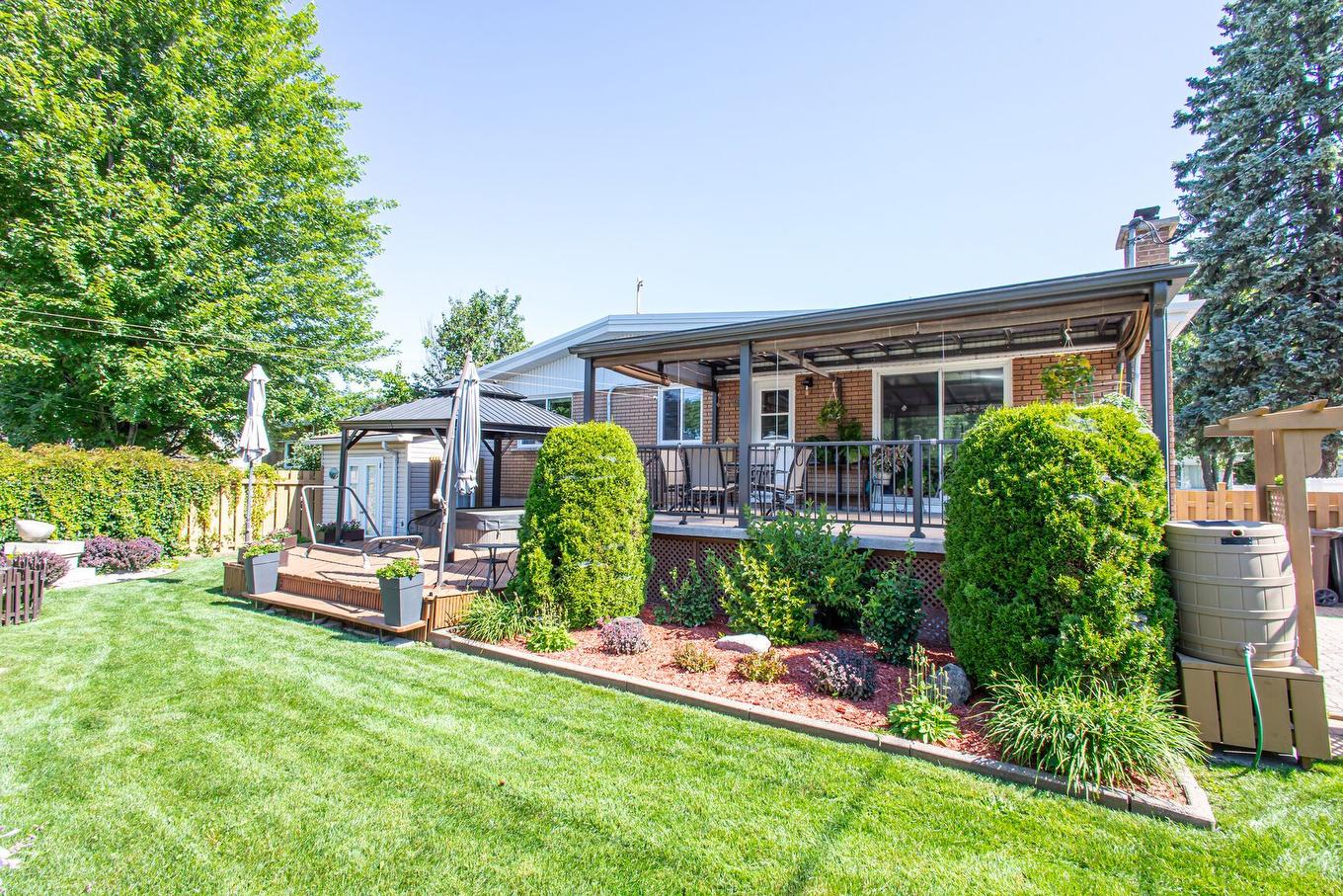 Face arrière - 216 8E Avenue, Laval (Laval-Des-Rapides), QC - Outdoor