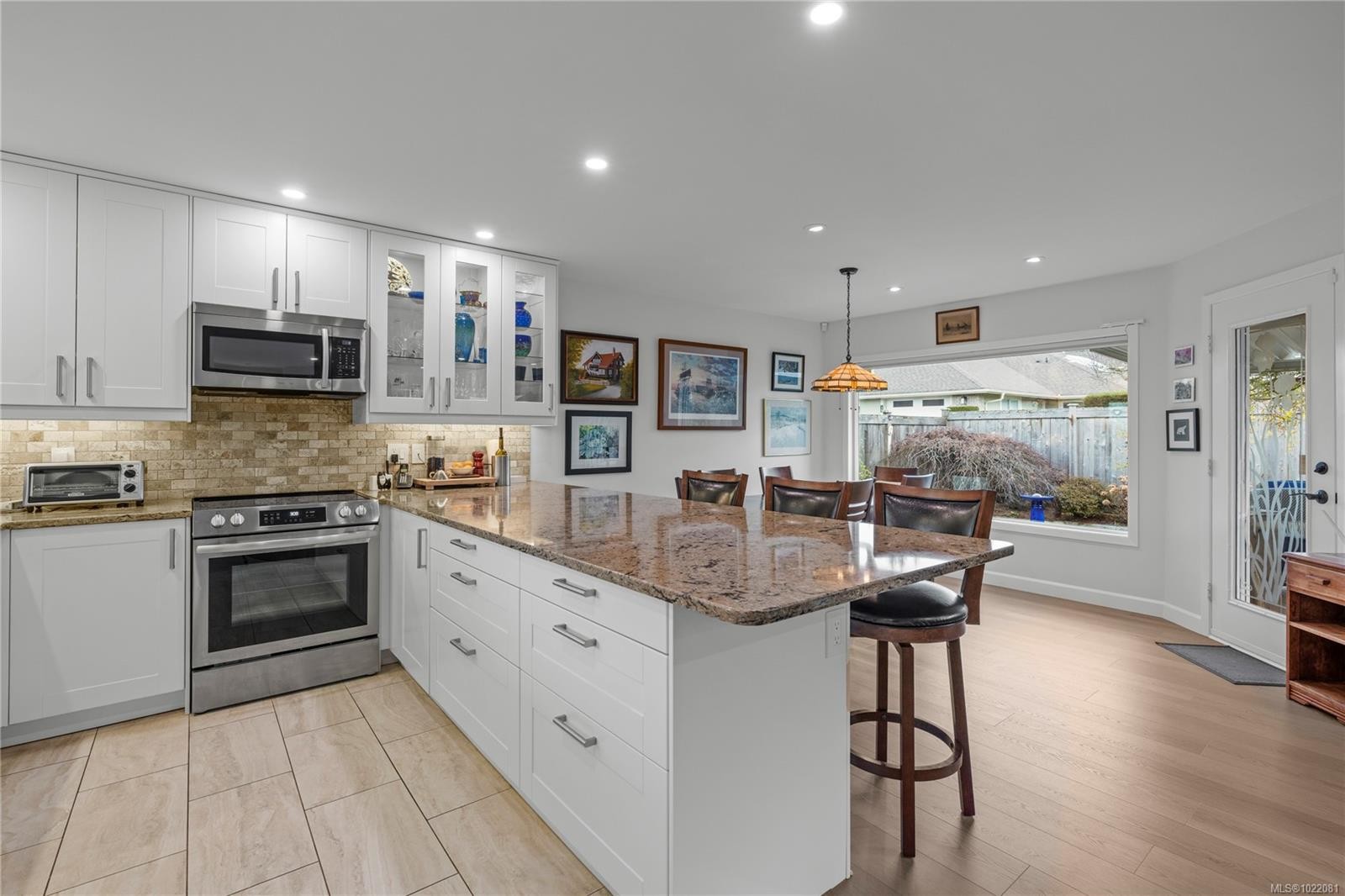 8-800 Primrose St, Qualicum Beach, BC