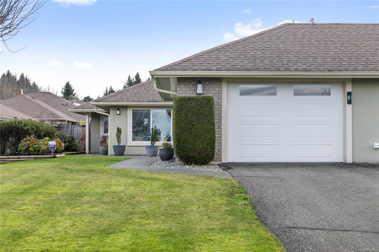 8-800 Primrose St, Qualicum Beach, BC