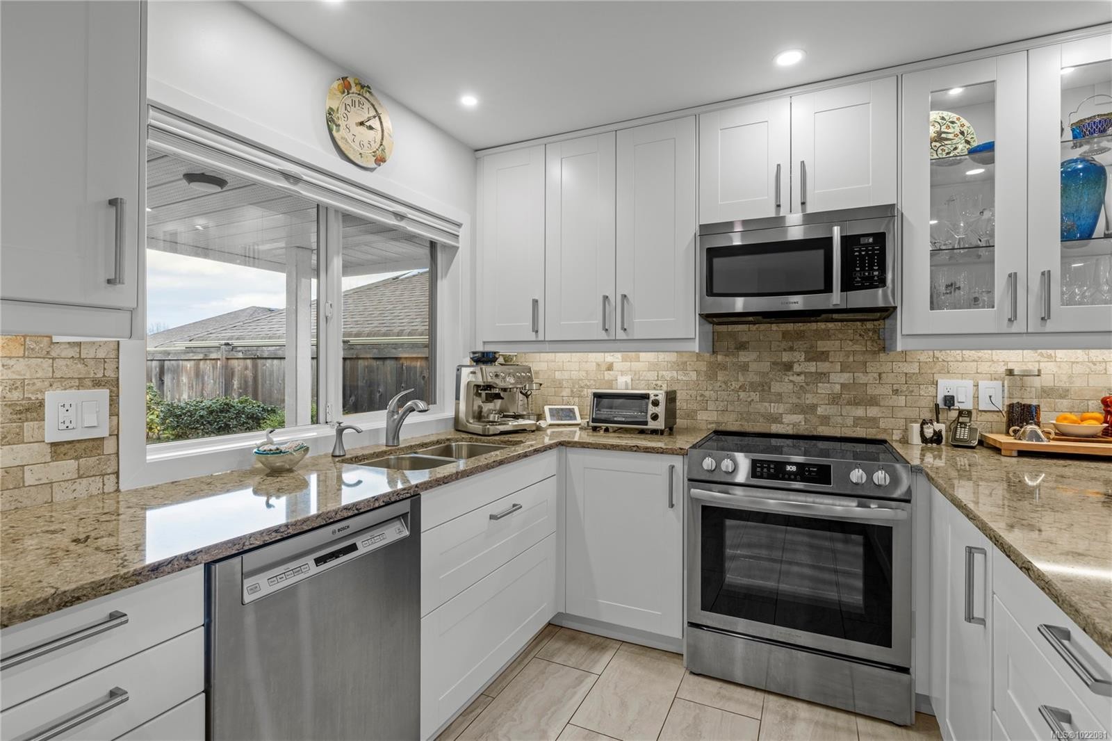 8-800 Primrose St, Qualicum Beach, BC