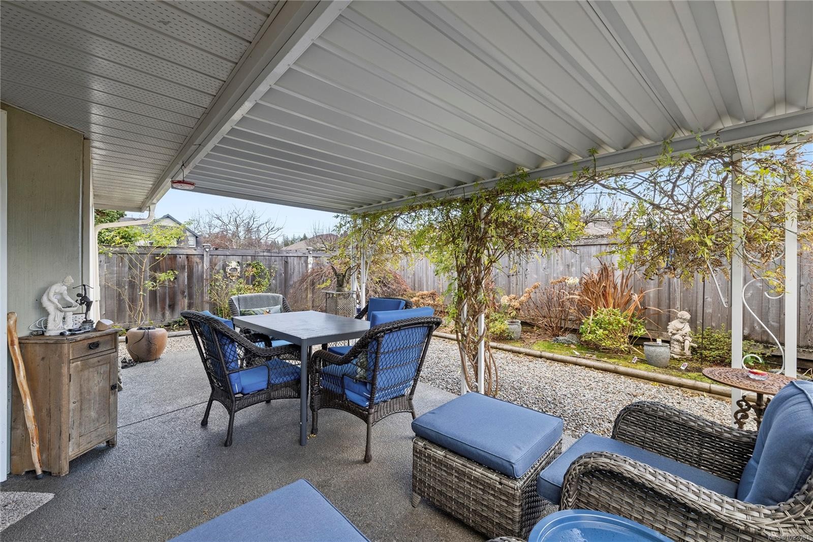 8-800 Primrose St, Qualicum Beach, BC