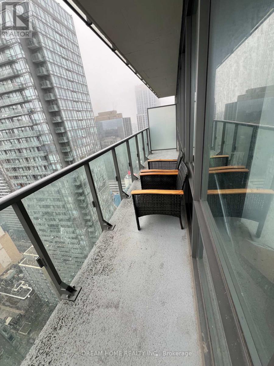 3405 - 832 Bay Street, Toronto, ON - Outdoor With Balcony With Exterior